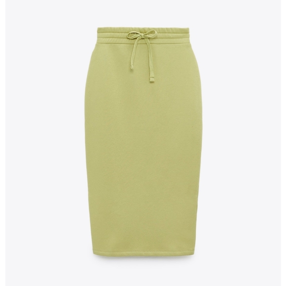 Zara Dresses & Skirts - Zara midi fleece skirt